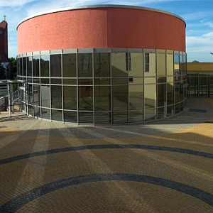 Olsztyn. Dziedziniec Uniwersytetu Warmińsko-Mazurskiego